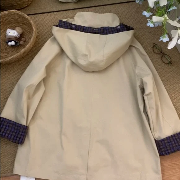 Stylish Kids' Tan Raincoat with Plaid Accents - Picture 2 of 2